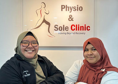 Nur Azleen Binte Azman (left) and Nur Insyirah Binte Azhari (right), Diploma in Health Services Management (DHSM), 2020 Graduates