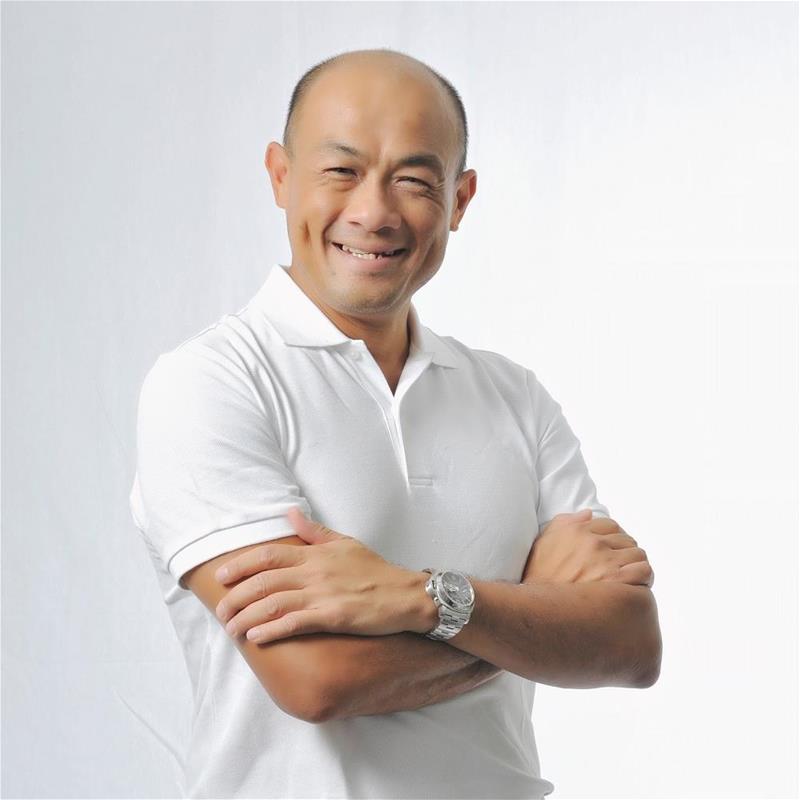 About Us - Dennis Quek
