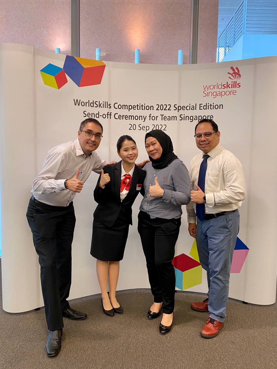 Jovinn and her lecturers from RP School of Hospitality