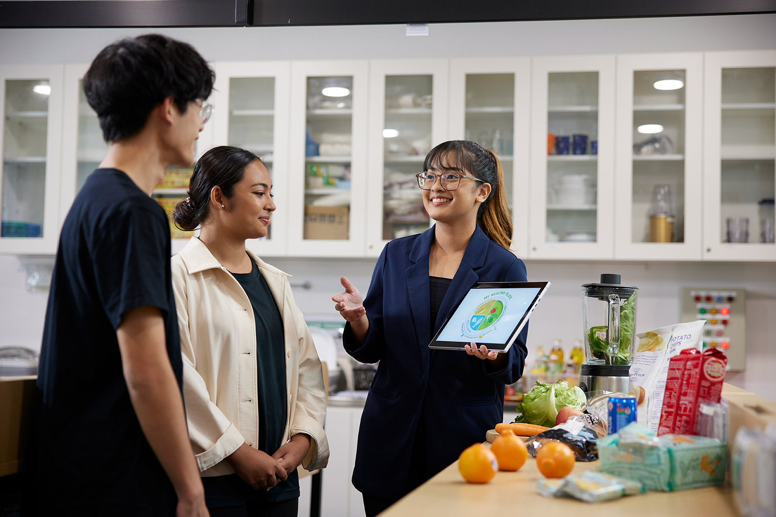 A student sharing some health and nutrition tips
