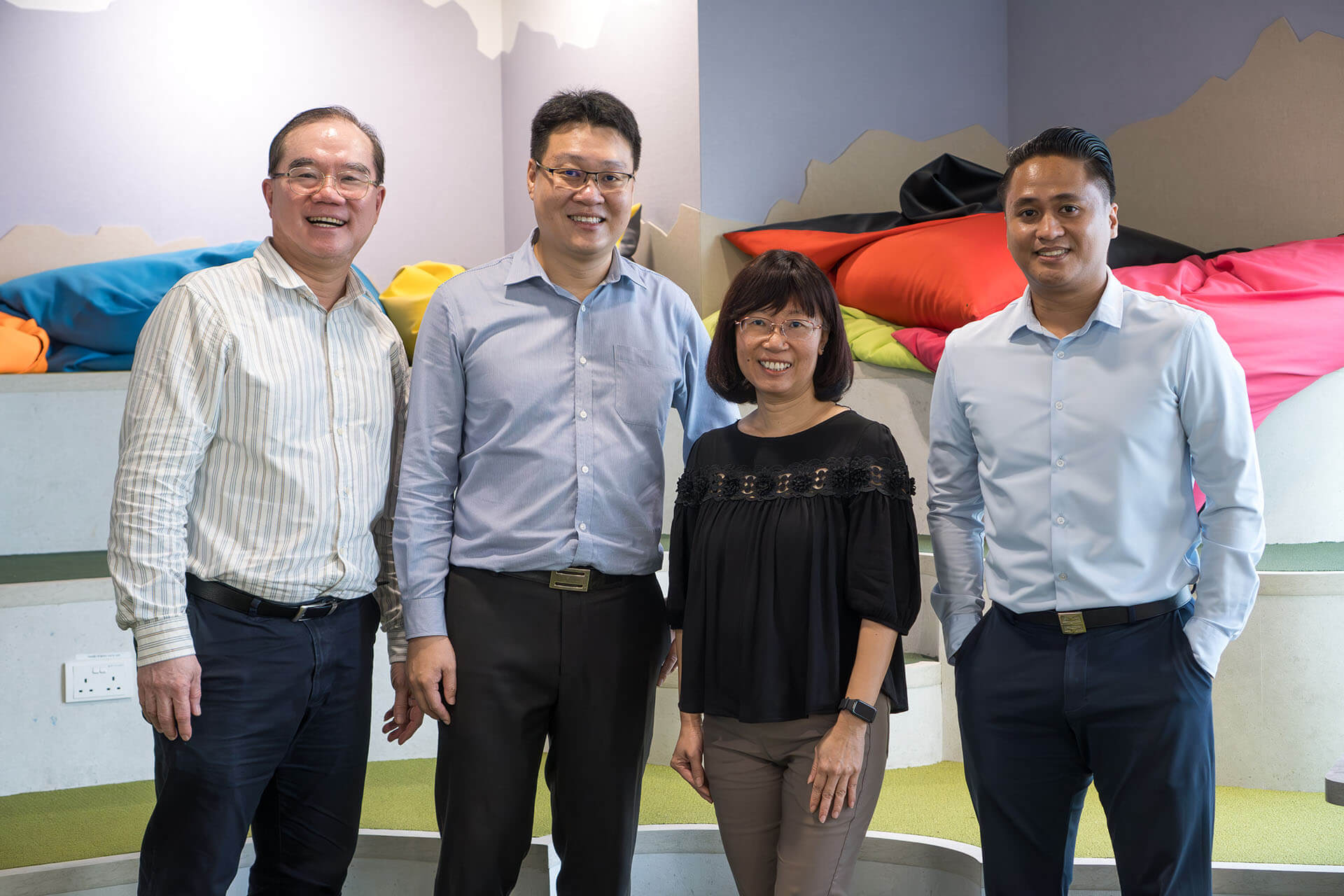 Group Photo of President's Award for Teachers Finalist, Vincent Lim, standing together in RP's epic with his colleagues