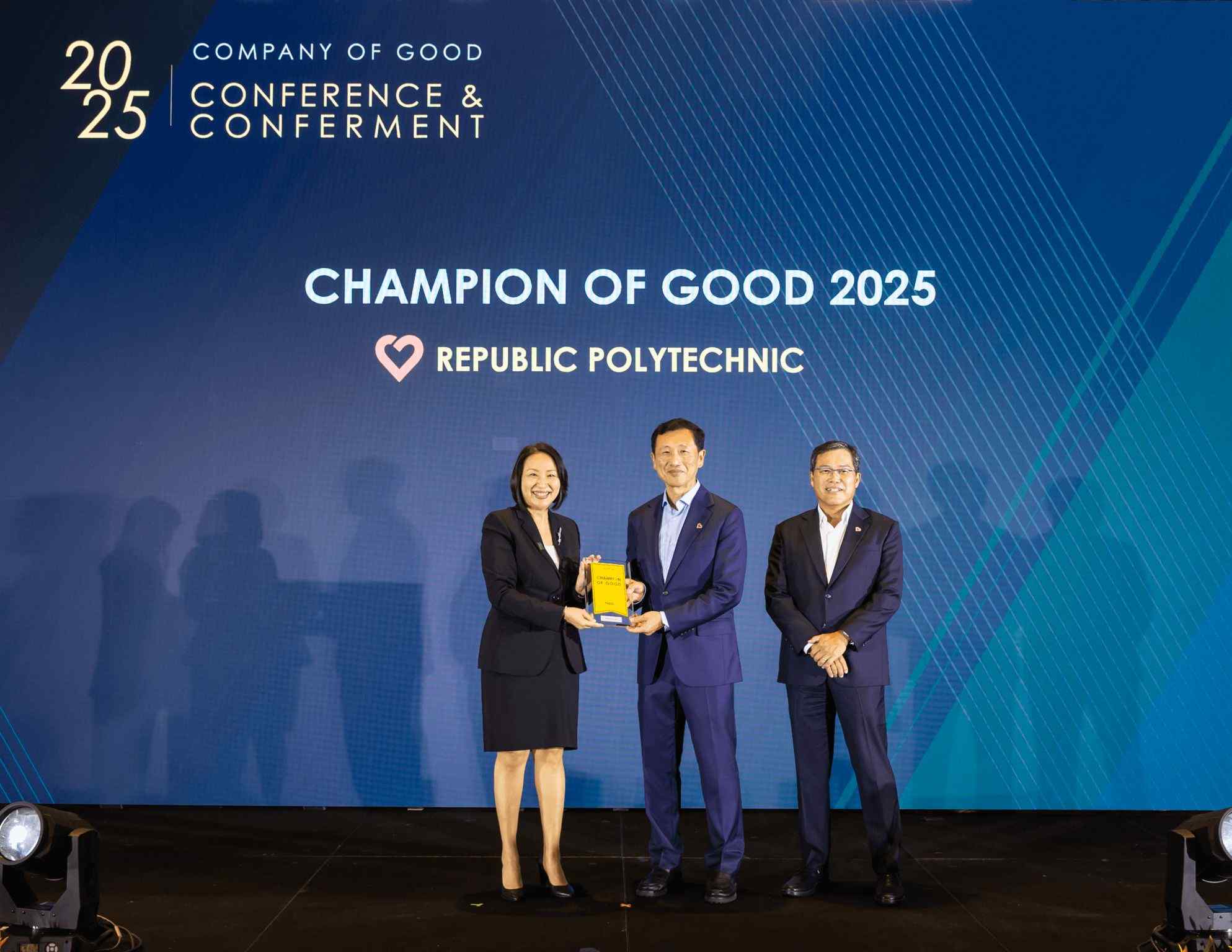 RP receiving the Champion of Good 2025 award