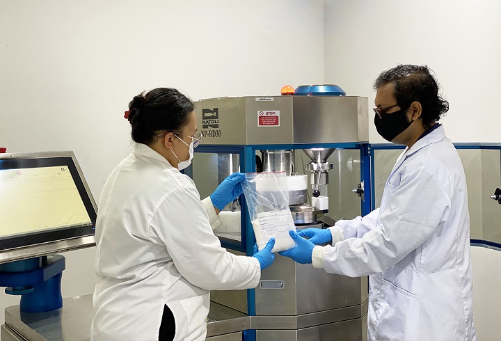 RP BASF lab at tablet press machine