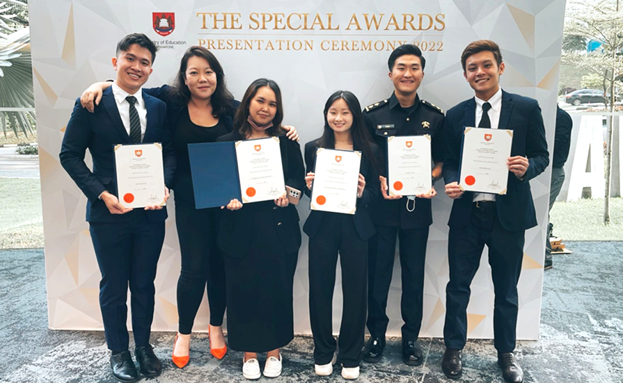 #YouthEmpowered 2021 team with their mentor at the presentation ceremony.  From left to right: Ko Ko Kyaw, Amanda Cheok (mentor) Nurmullyn Bte Muliadi, Cordelia Hyeeun Hwang, Daniel Lim, and Ong Peng Kai. (Not in photo) Willy Loh
