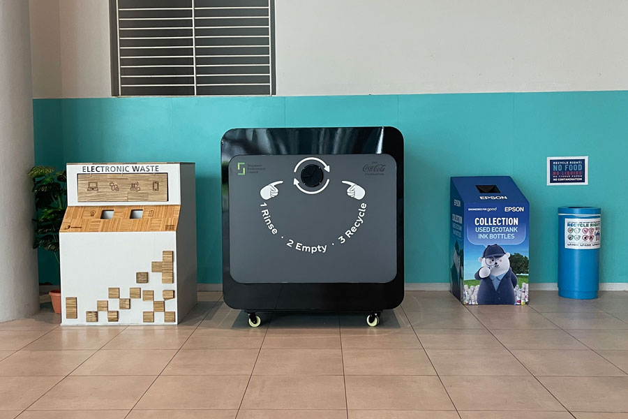 Recycling bins in RP